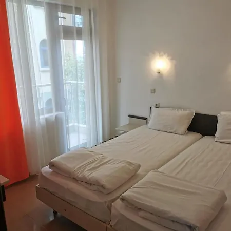 Mirage Family Hotel *